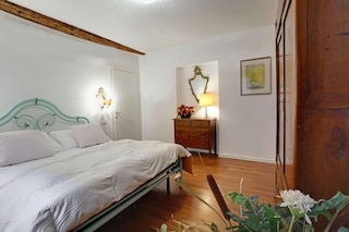 グリマルディ アパートメンツ - カ ドーロ