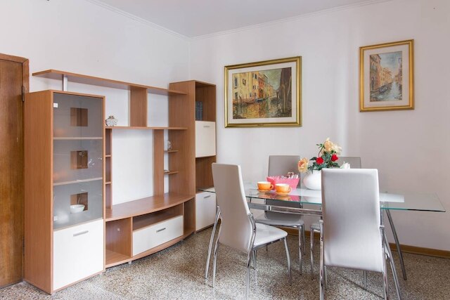 グリマルディ アパートメンツ - カ ステラ