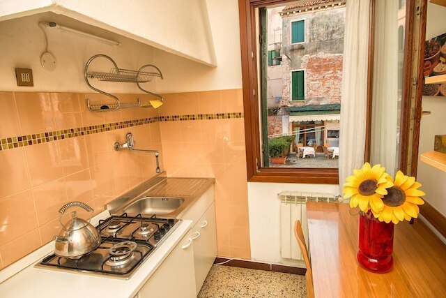 グリマルディ アパートメンツ - カ ステラ