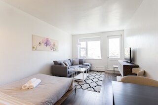 ザ ミルトン アパートメンツ