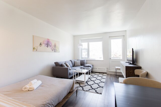 ザ ミルトン アパートメンツ