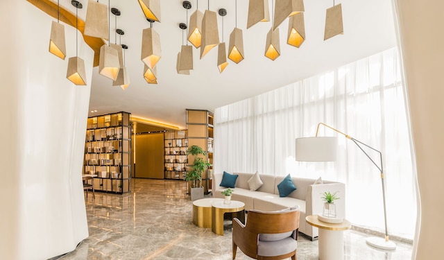 アトゥール ホテル スリー ゴージズ プラーザ チョンチン (重庆三峡广场亚朵酒店)