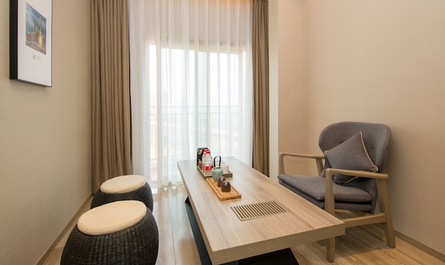 アトゥール ホテル ホンヤートン リバーサイド チョンチン (重庆洪崖洞江畔亚朵酒店)