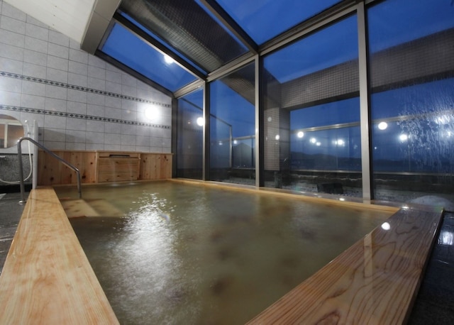 陽いずる紅の宿　勝浦観光ホテル