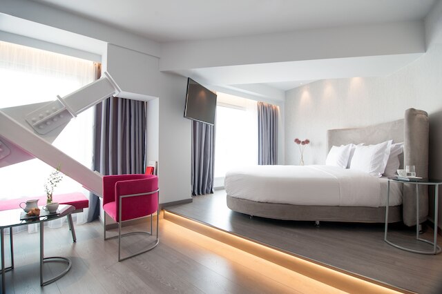 アテネ ユートピア エルモウ