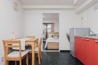 AFP Shimanouchi J Apartment