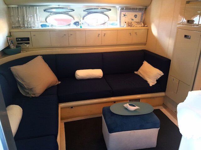 ディゼレ チャーミング ハウス ボート