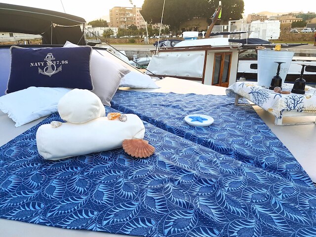 ディゼレ チャーミング ハウス ボート