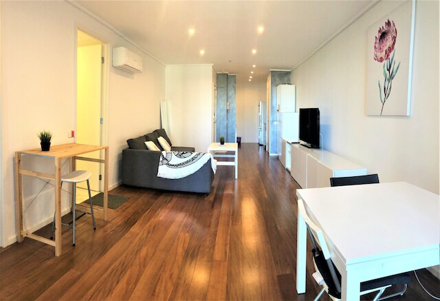 レアディセット アパートメンツ シティ タワー