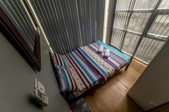 バヤニハン フラッツ マクタン