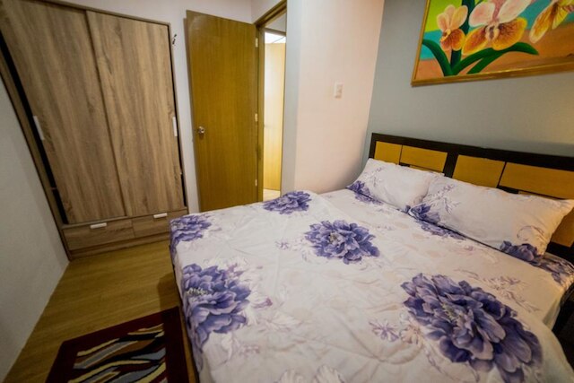 バヤニハン フラッツ マクタン