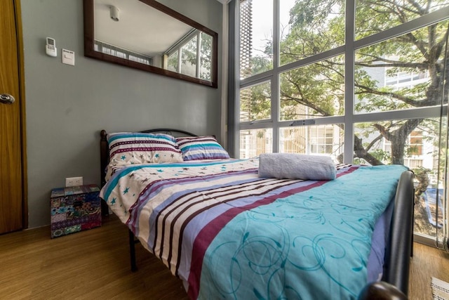 バヤニハン フラッツ マクタン