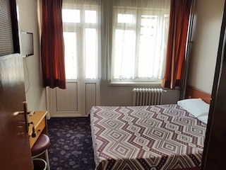 フェラハ オテル