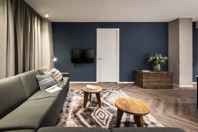 ヌマ アムステルダム ドックランズ