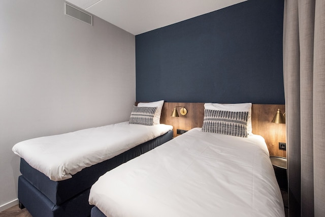 ヌマ アムステルダム ドックランズ