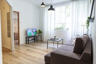 パストラル アト ザ ハート オブ ロスチャイルド ブルーバード