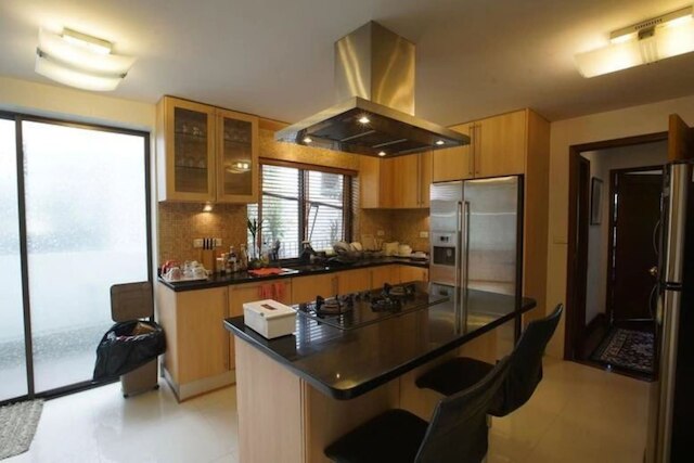 パタヤ ユエフー フェニックス デラックス ヴィラ 5 ルーム