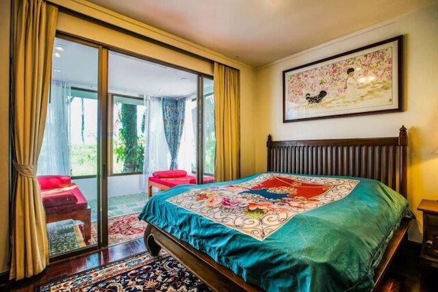 パタヤ ユエフー フェニックス デラックス ヴィラ 5 ルーム