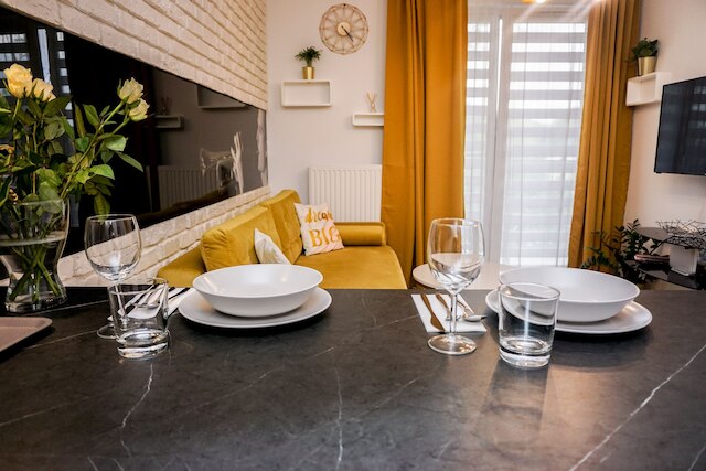 ノバ アパートメンツ ラコウィカ