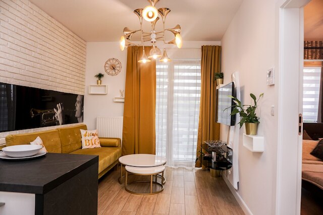 ノバ アパートメンツ ラコウィカ