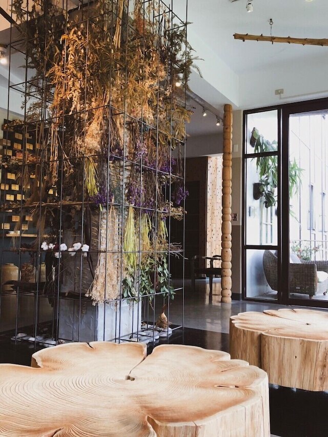 ラブ トゥ スティック トゥギャザー (愛黏在一起旅宿)