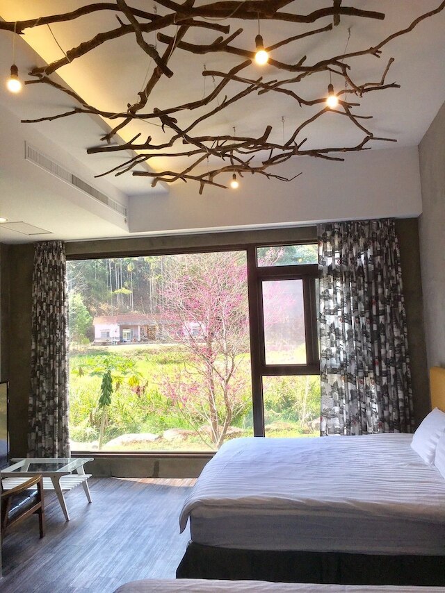 ラブ トゥ スティック トゥギャザー (愛黏在一起旅宿)