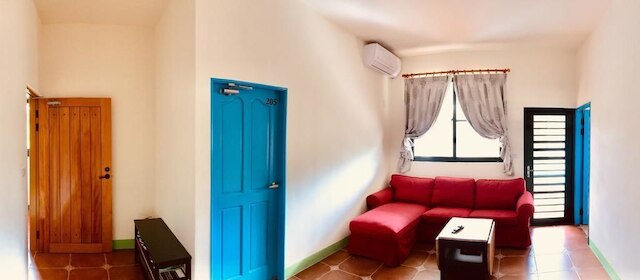 サマー ホームステイ (夏緑地民宿)