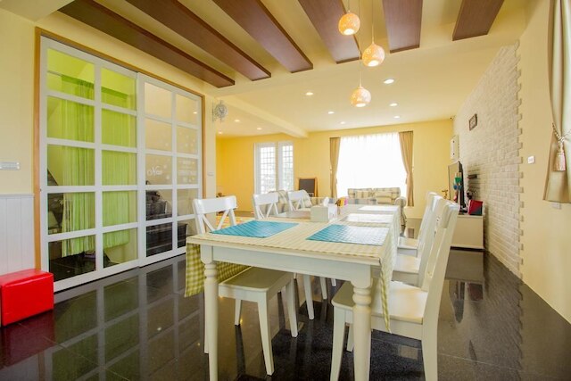 ウィー キッズ BB (陽光威琪民宿)