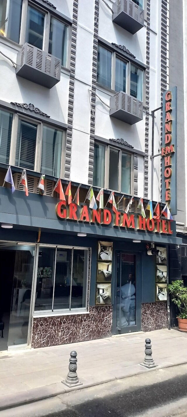 グランド FM ホテル