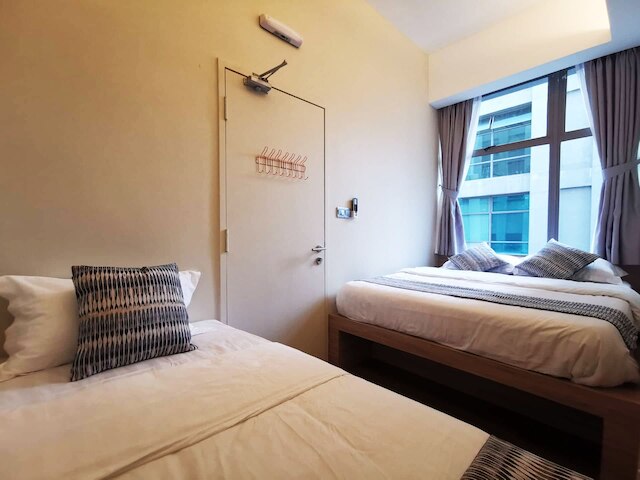 オイコス ポシュテル