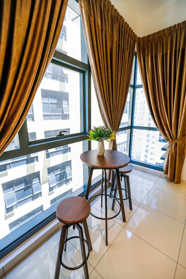 3 タワー バイ プラッシュ