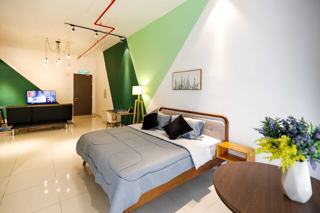 3 タワー バイ プラッシュ