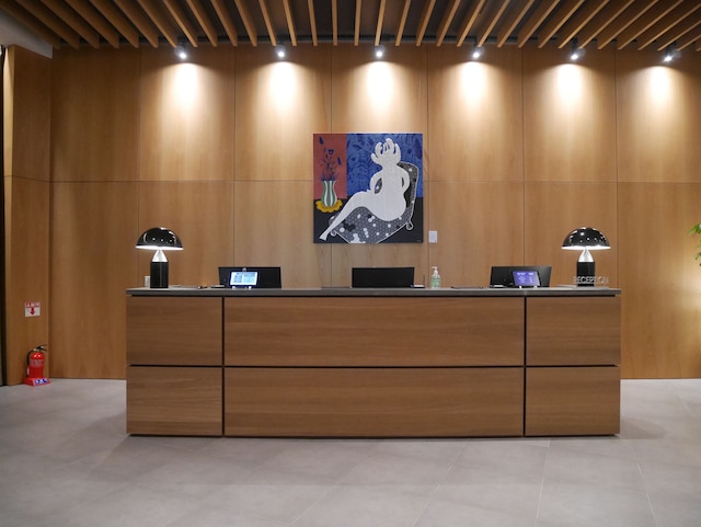 アヴァニ セントラル プサン