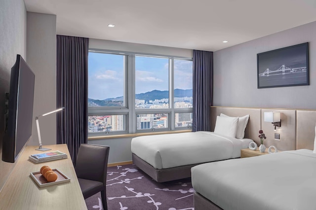 アヴァニ セントラル プサン