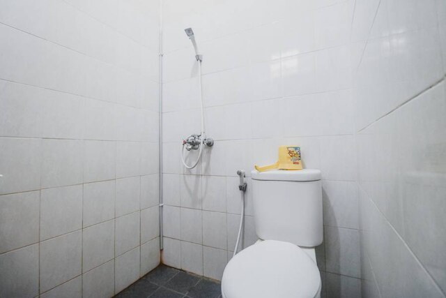 レッドドアーズ プラス アット ジャラン パラントリスティス 2