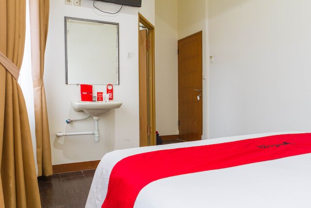 レッドドアーズ プラス @ スラパティ 2