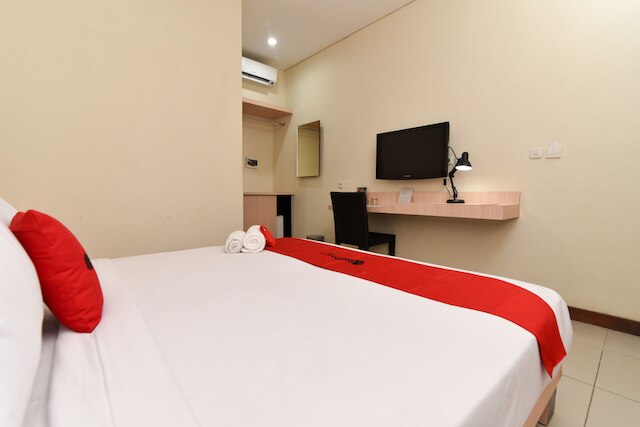 レッドドアーズ ニア レギャン ストリート