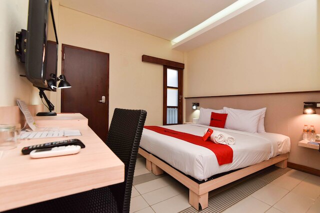 レッドドアーズ ニア レギャン ストリート