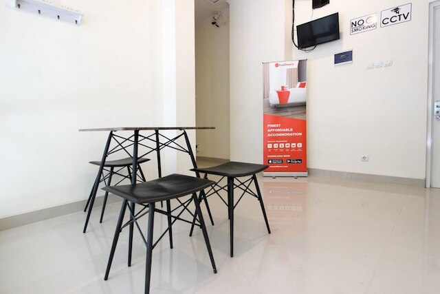 レッドドアーズ ジョッジャ シティーモール近く 3