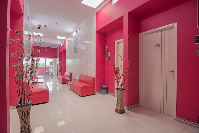 レッドドアーズ、MT ハリョノ セマラン近く