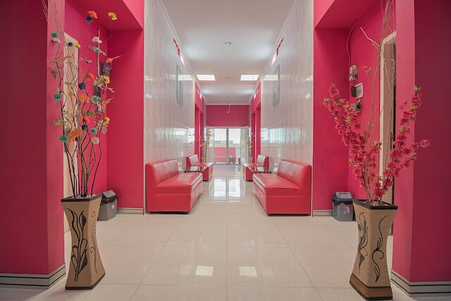 レッドドアーズ、MT ハリョノ セマラン近く