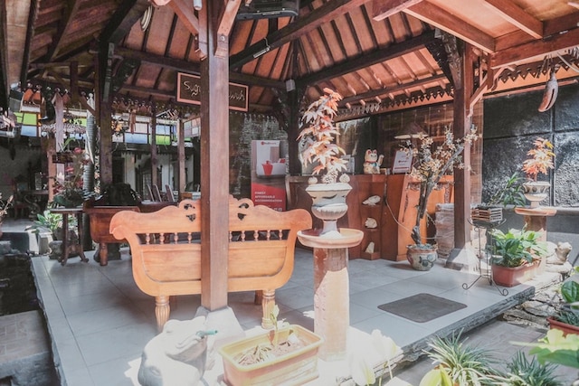 レッドドアーズ、ガレリア モール 2 近く