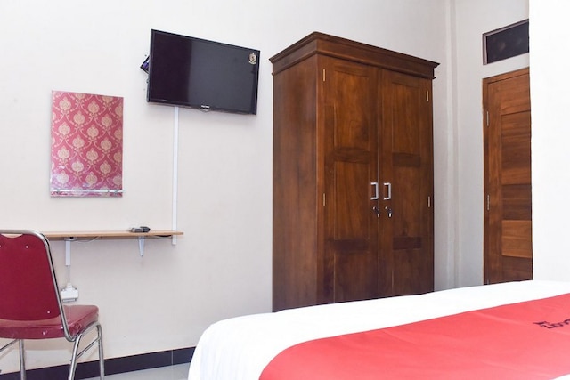 レッドドアーズ シャリア、バトュ ナイト スペクタキュラアー近く