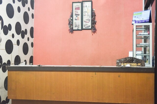 レッドドアーズ @ ペッタラニ スクエア