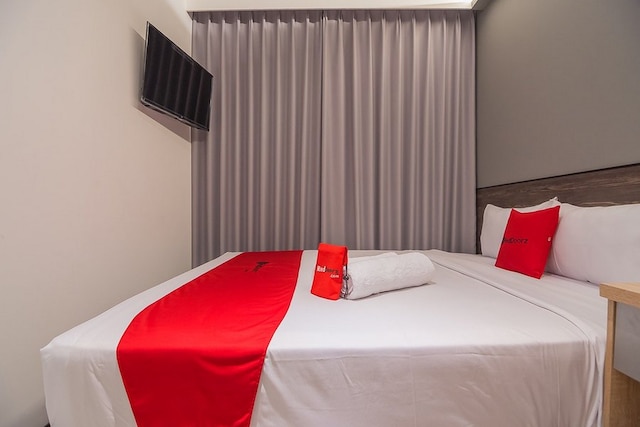 レッドドアーズ、タマン レジョムリオ近く