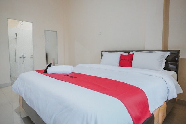 レッドドアーズ、リングロード シティ ウォークス メダン近く