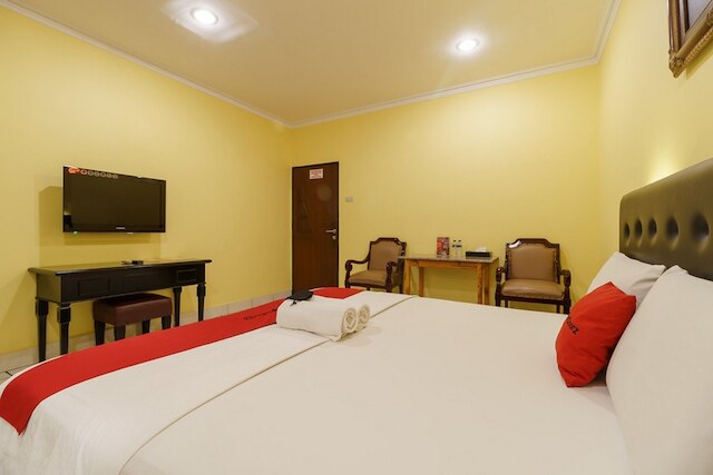 レッドドアーズ プラス ニア アンコル