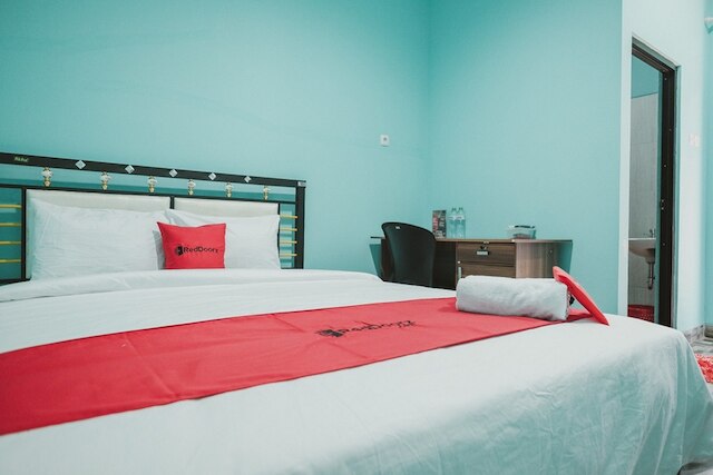 レッドドアーズ ニア RSUD コジャ