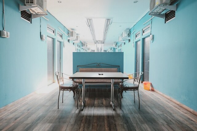 レッドドアーズ ニア RSUD コジャ