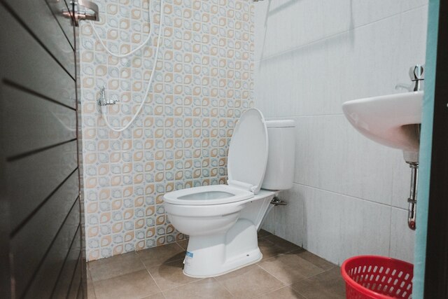 レッドドアーズ ニア RSUD コジャ